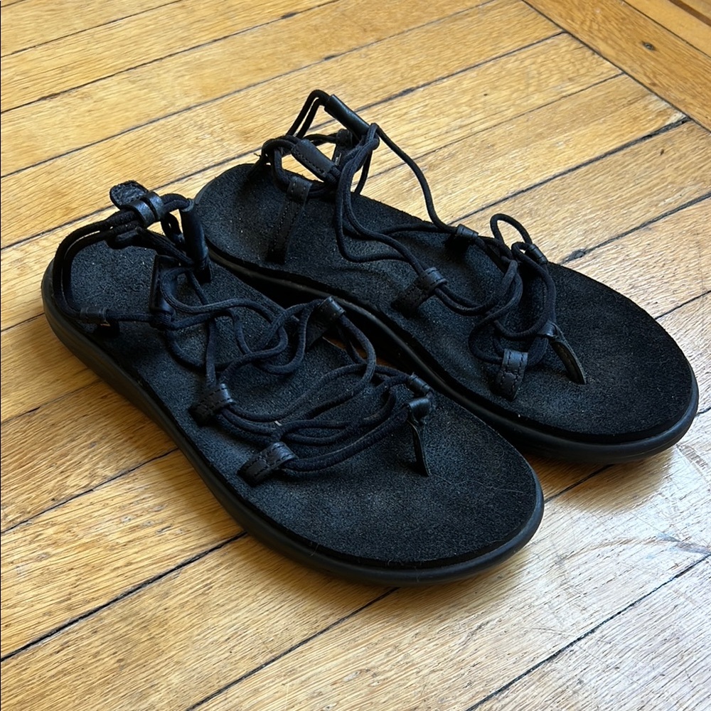 Teva Women’s Voya Infinity Sandal